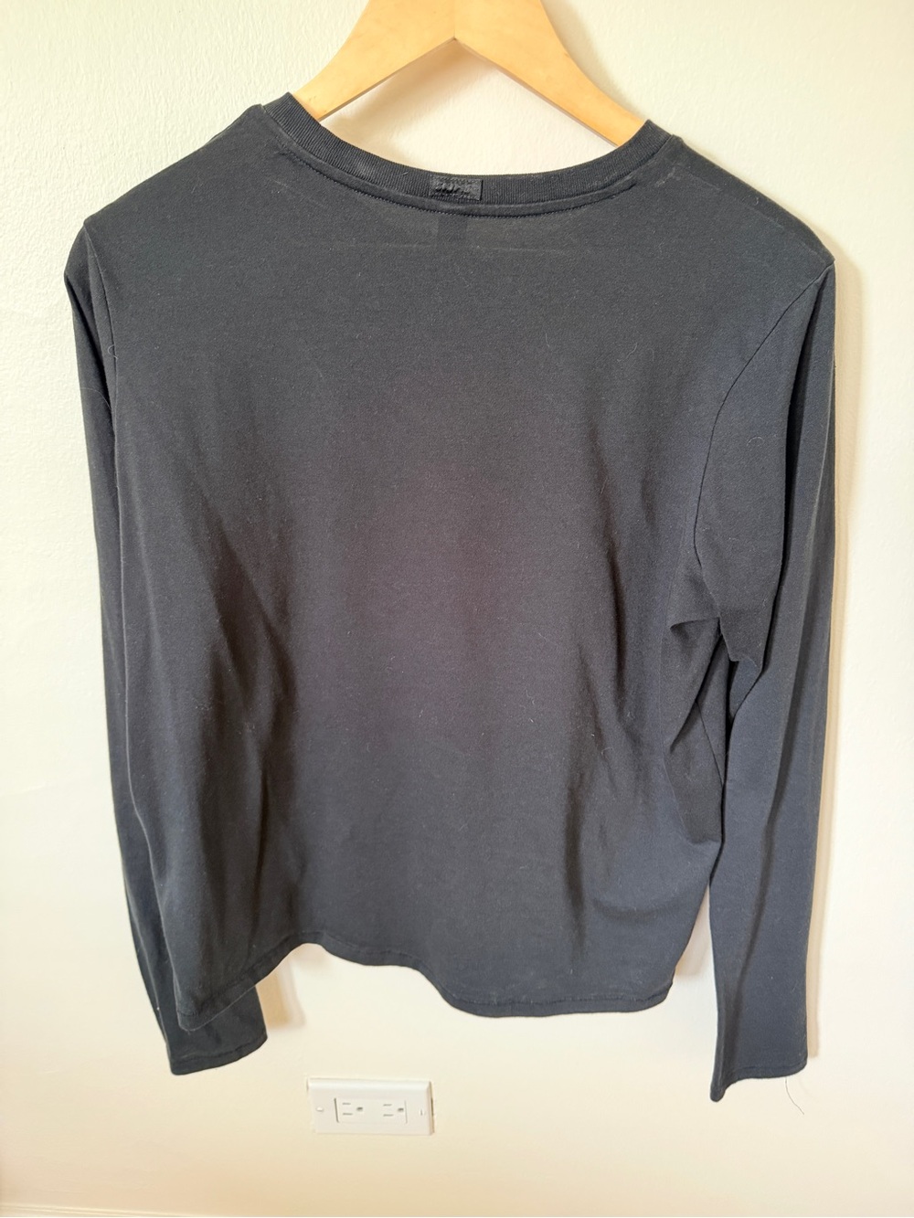 SKIMS Relaxed Tees Long Sleeve T-Shirt Black Size Large - Picture 3 of 3